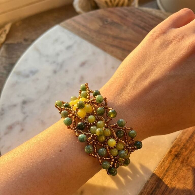 pulsera verde gruesa